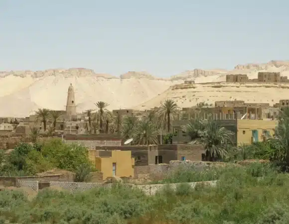Dakhla Oasis Egypt: Al-Qasr, Temples & Travel Guide