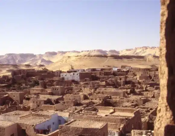 Kharga Oasis Egypt: Temples, Bagawat & Travel Guide