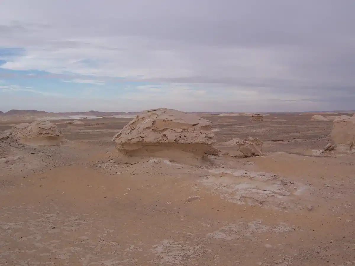 White Desert travel safety checklist location