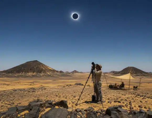 4-Day Black & White Desert Eclipse Photography Journey
