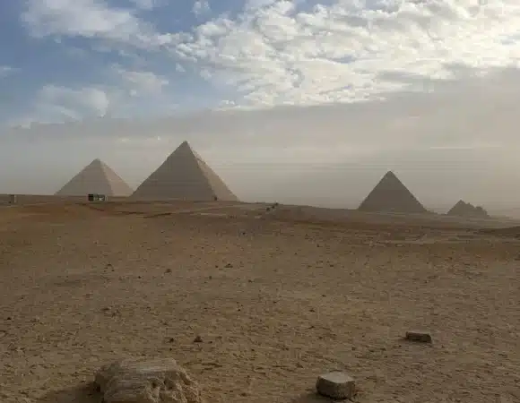 Can You Visit the Giza Pyramids and Grand Egyptian Museum in One Day?