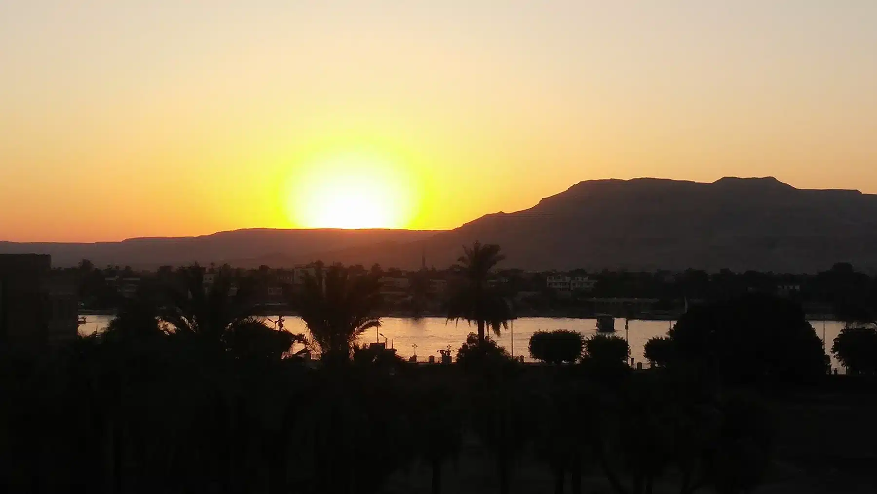 Luxor and the Nile Valley in Upper Egypt