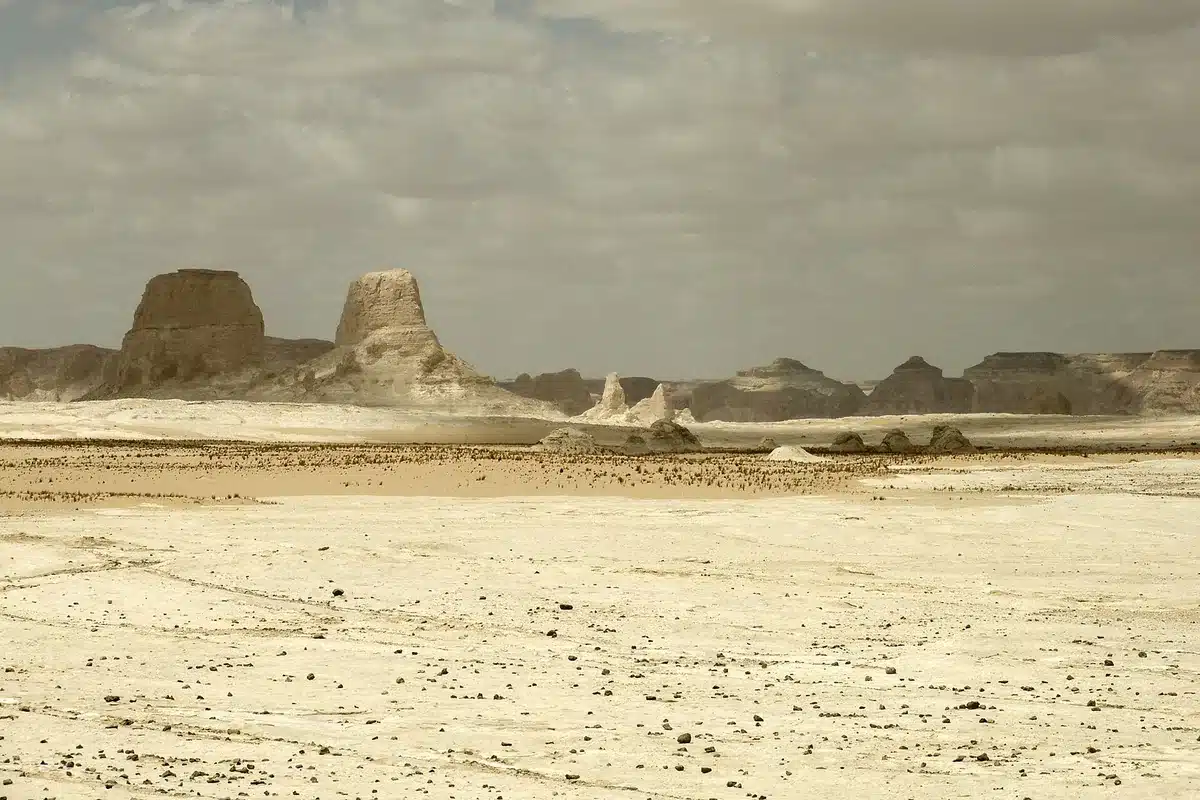 White chalk formations in Egypt’s White Desert